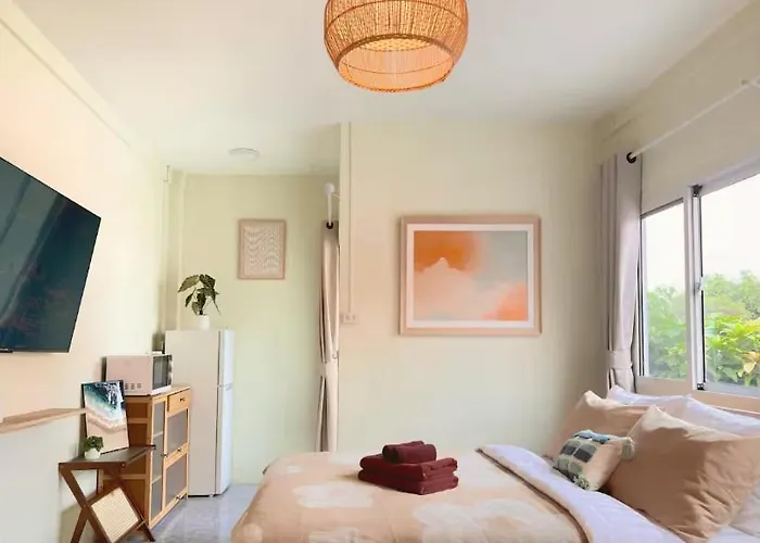 Baan Ploen Dee - Wat Arun 게스트하우스 3*